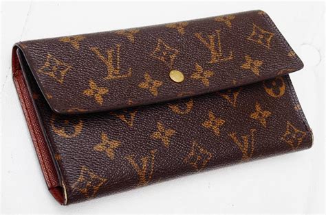 louis vuitton wallet womens price|Louis Vuitton trifold wallet women's.